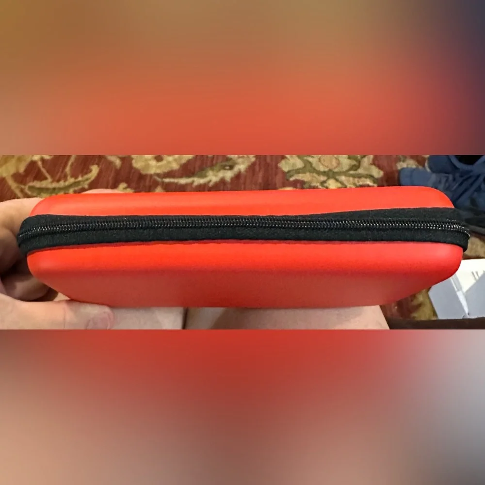 NWOT Phone|Camera Cord‎ Storage/Manager